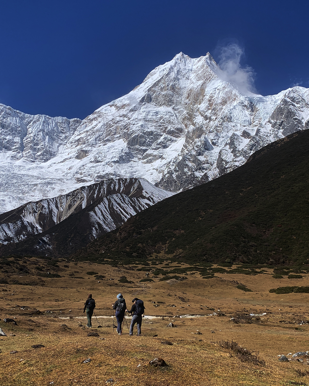 Trekking in Manaslu