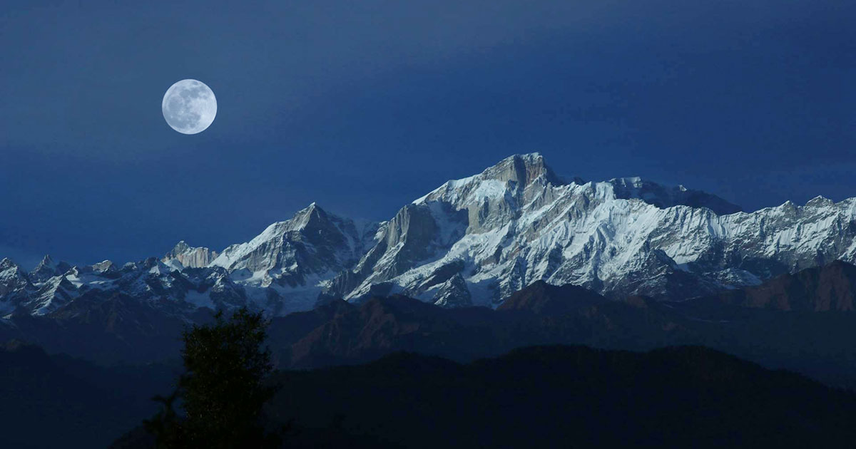 Moon Over the Mountains