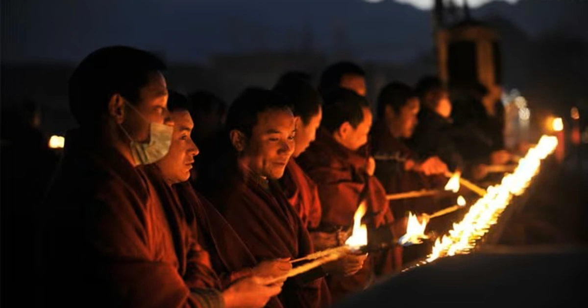 Butter Lamp Lighting Ceremony