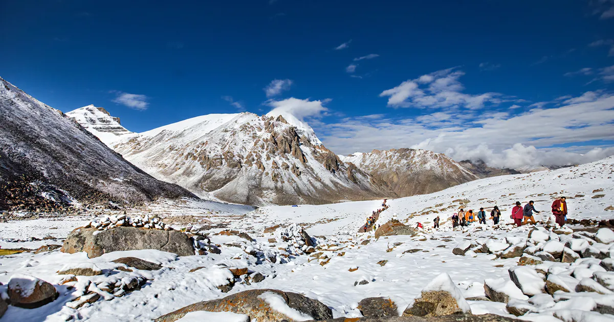 Kailash Pilgrims in cold weather