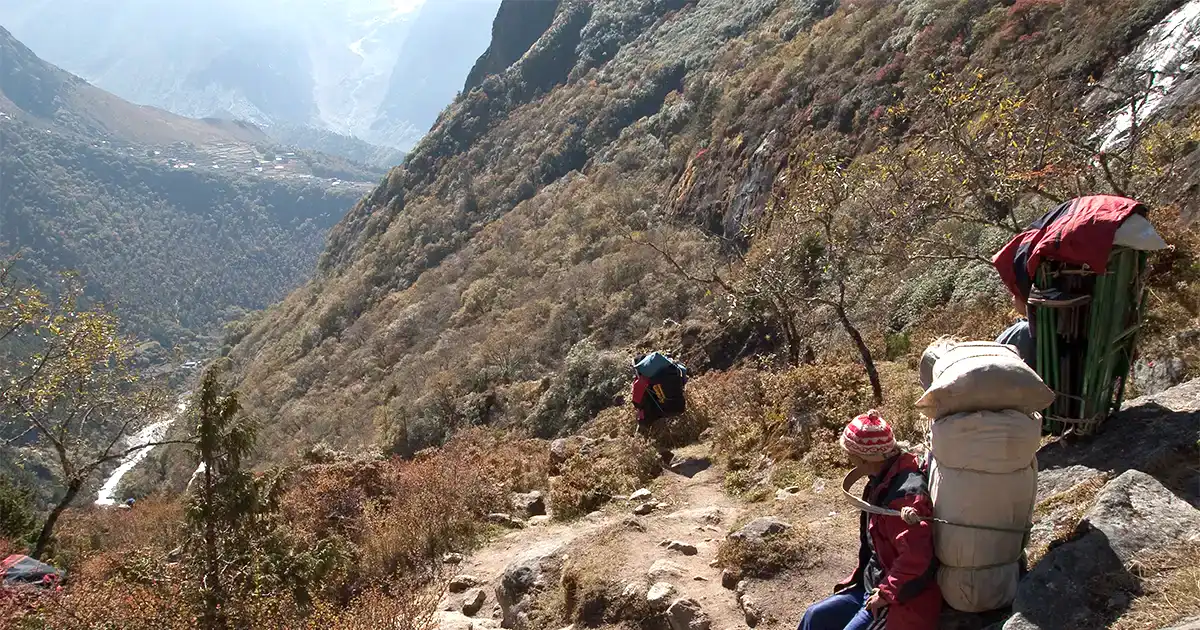 Porters in the Phortse High Trail