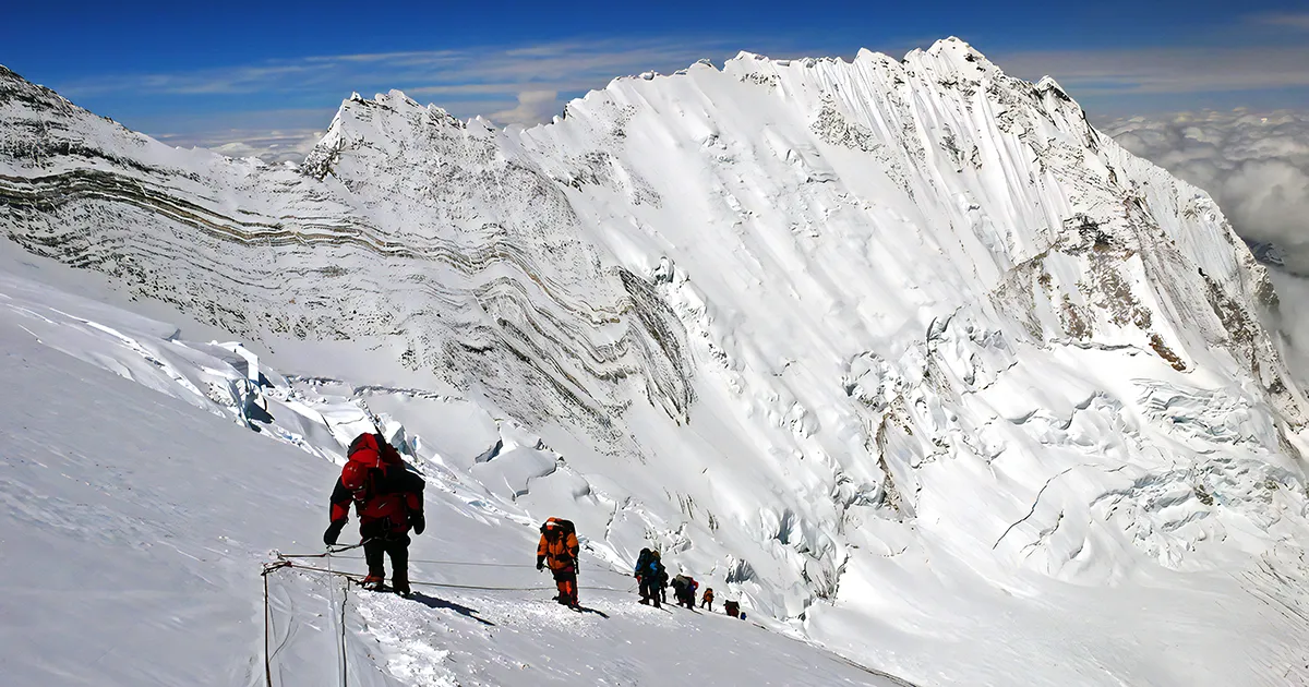 Everest between Yellow band