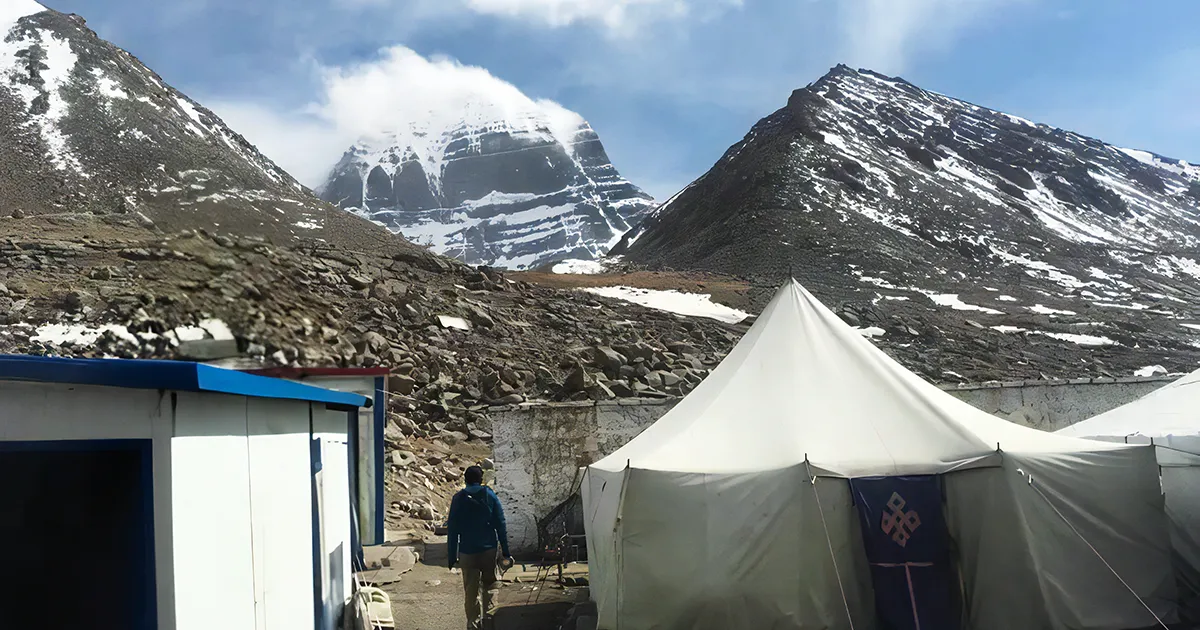 Small tents for privacy