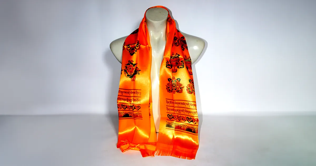 Khada with 8 Auspicious symbols