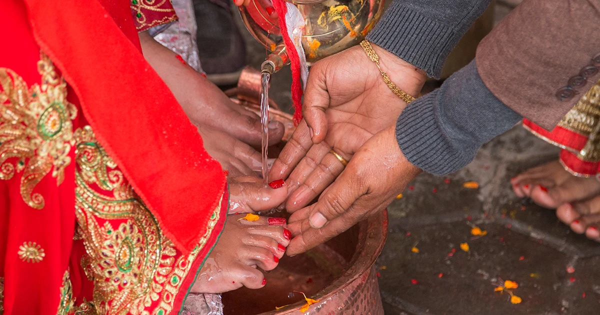 Hindu Wedding Rituals of Washing Groom and Bride's Feet
