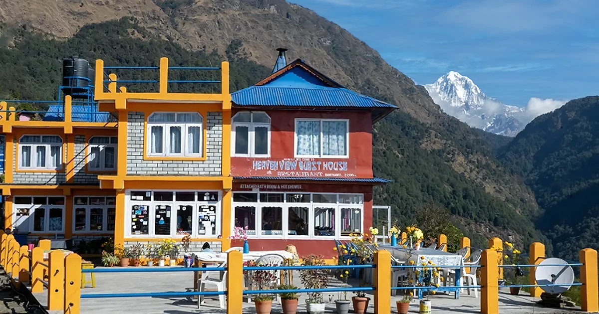 Tea houses in the trail