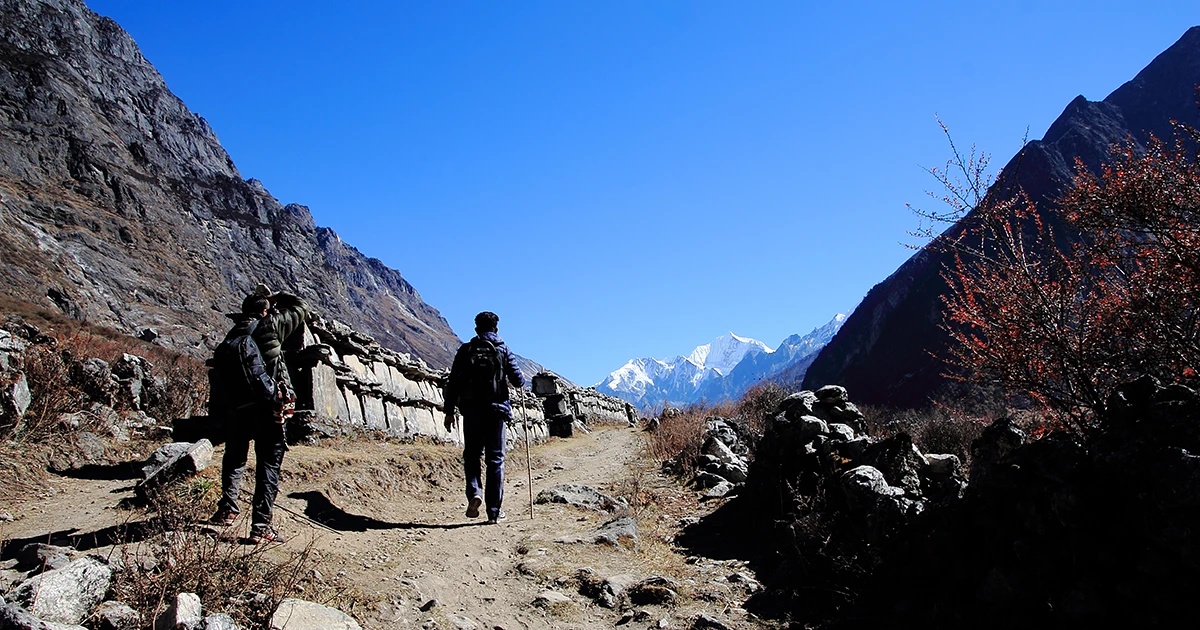 Picture of mountainous trail 