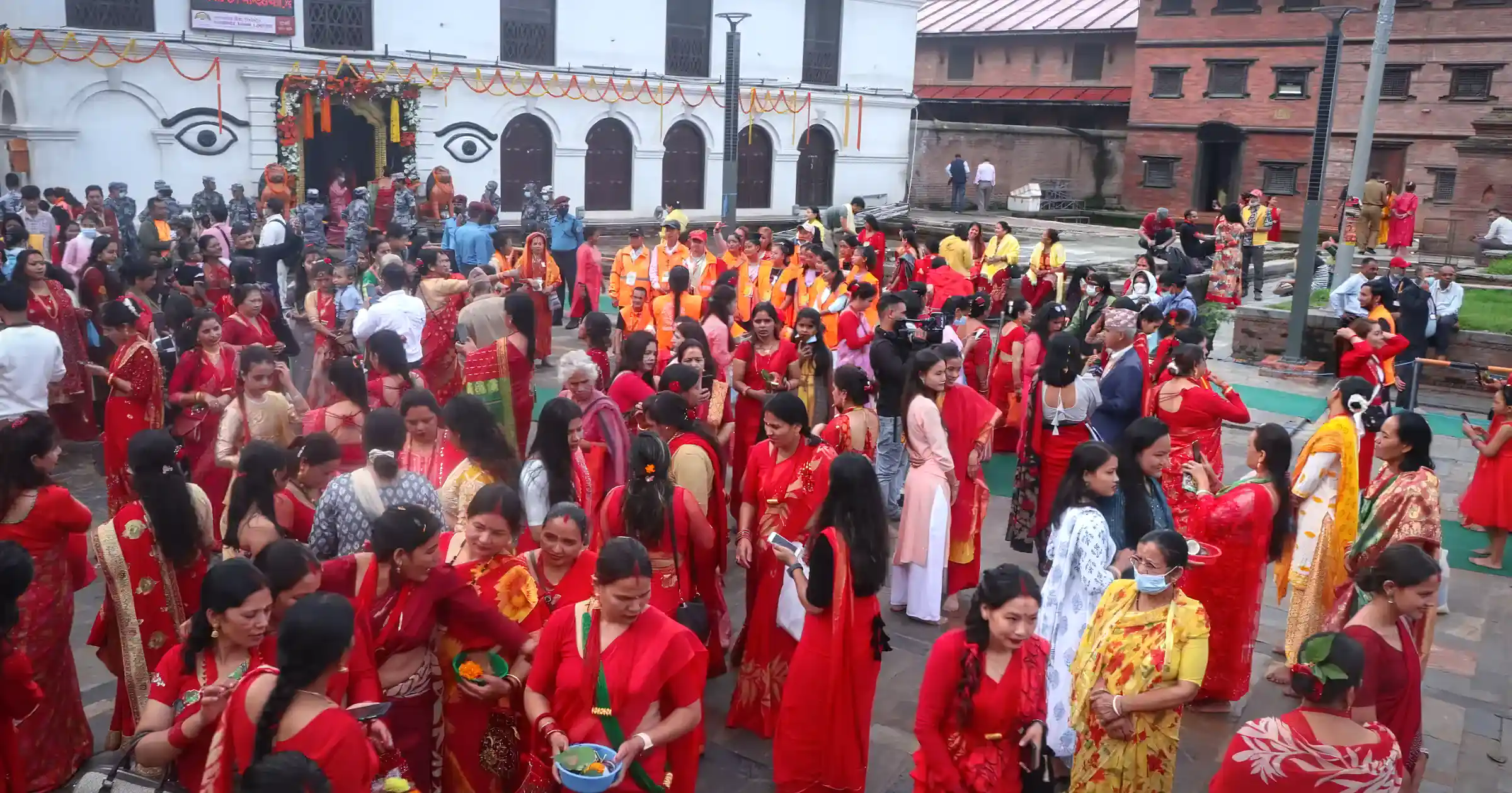 Picture of Womens in Red Saree